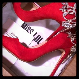 *SALE* MISS LOLA “Praise Me” heels 👠✨